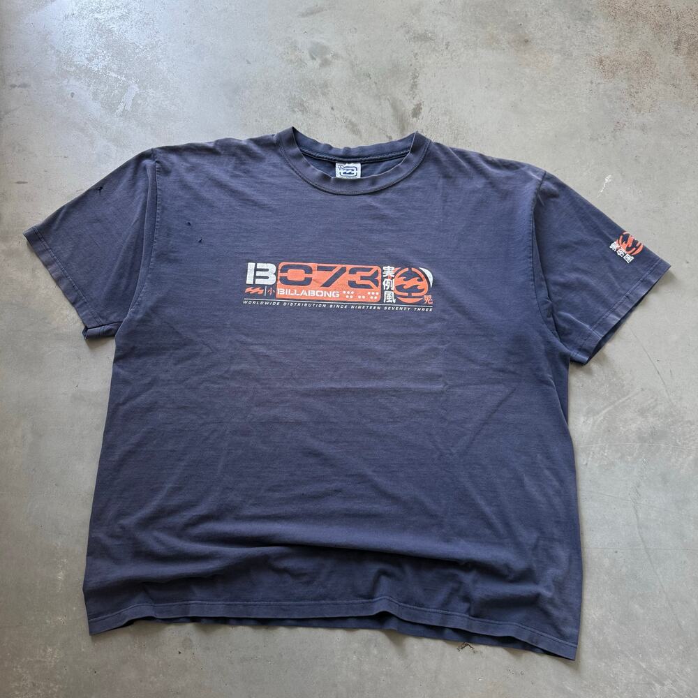 Vintage 90’s Billabong Surf Logo Faded Distressed Retro Graphic T-shirt Size XL